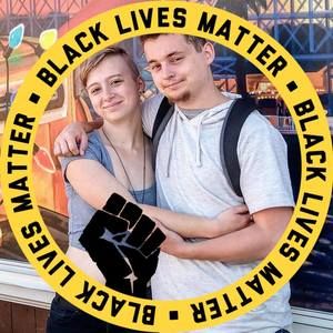 Meet your Posher, Saraia